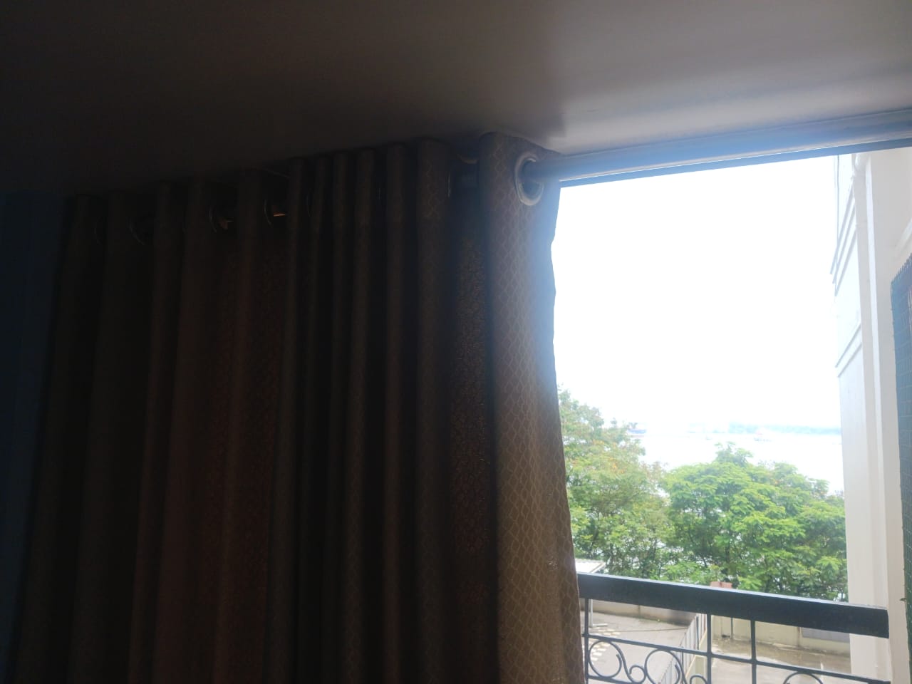 3 BHK Apartment for Rent – Opposite Penta Menaka, Marine Drive, Kochi