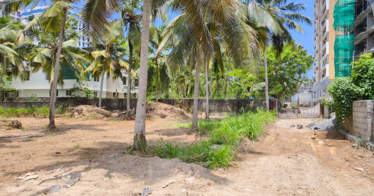 30 cents land with private road frontage near Kazhakkoottam menamkulam for sale