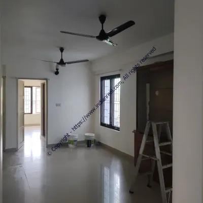 Spacious Apartment for sale at Ponnurunni Vyttila Ernakulam 3BHK 1545 sqft 68 Lakhs in Chambakkara