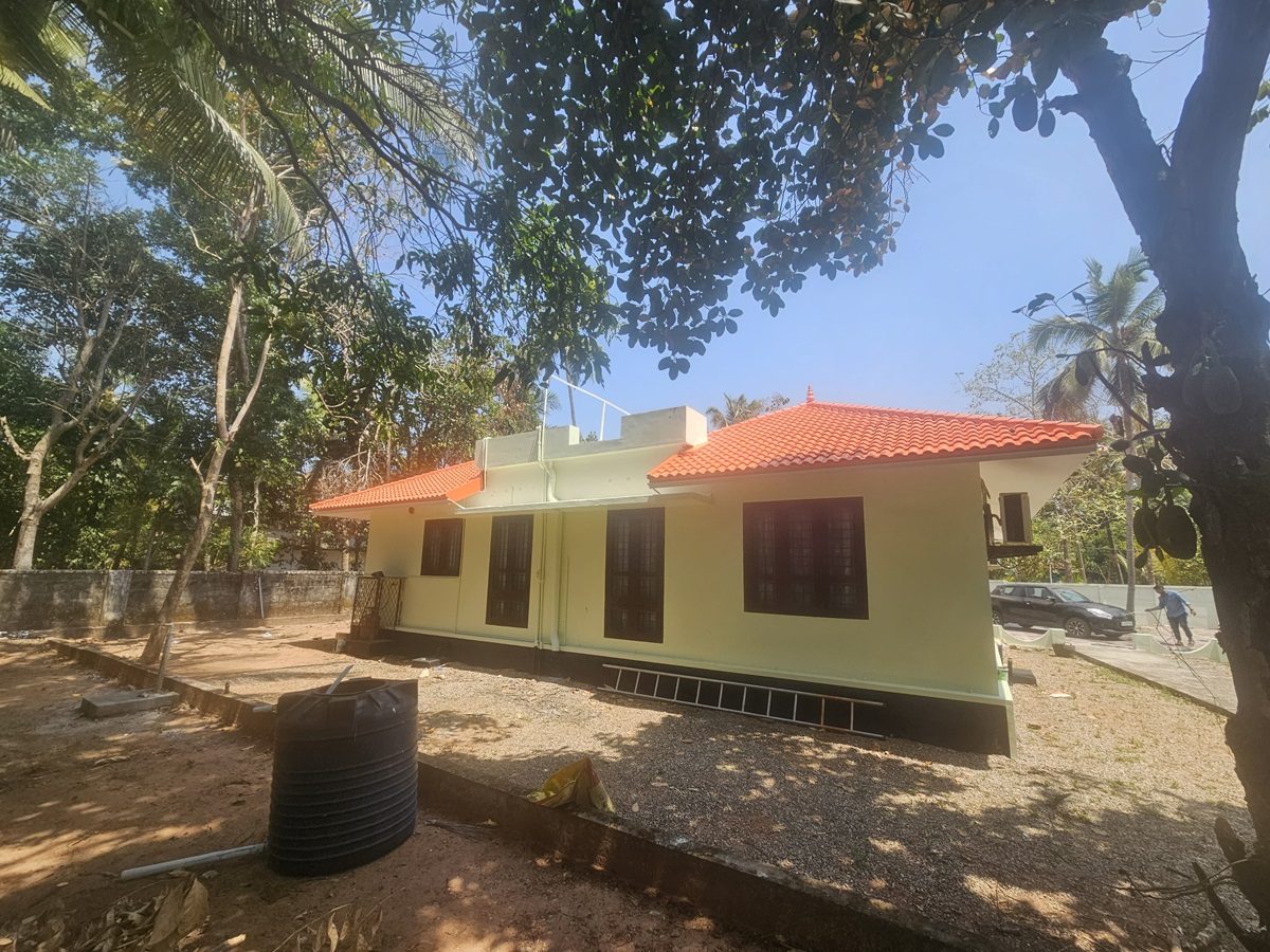 3BHk House in Mayyanad For Sale 2700 Sq ft