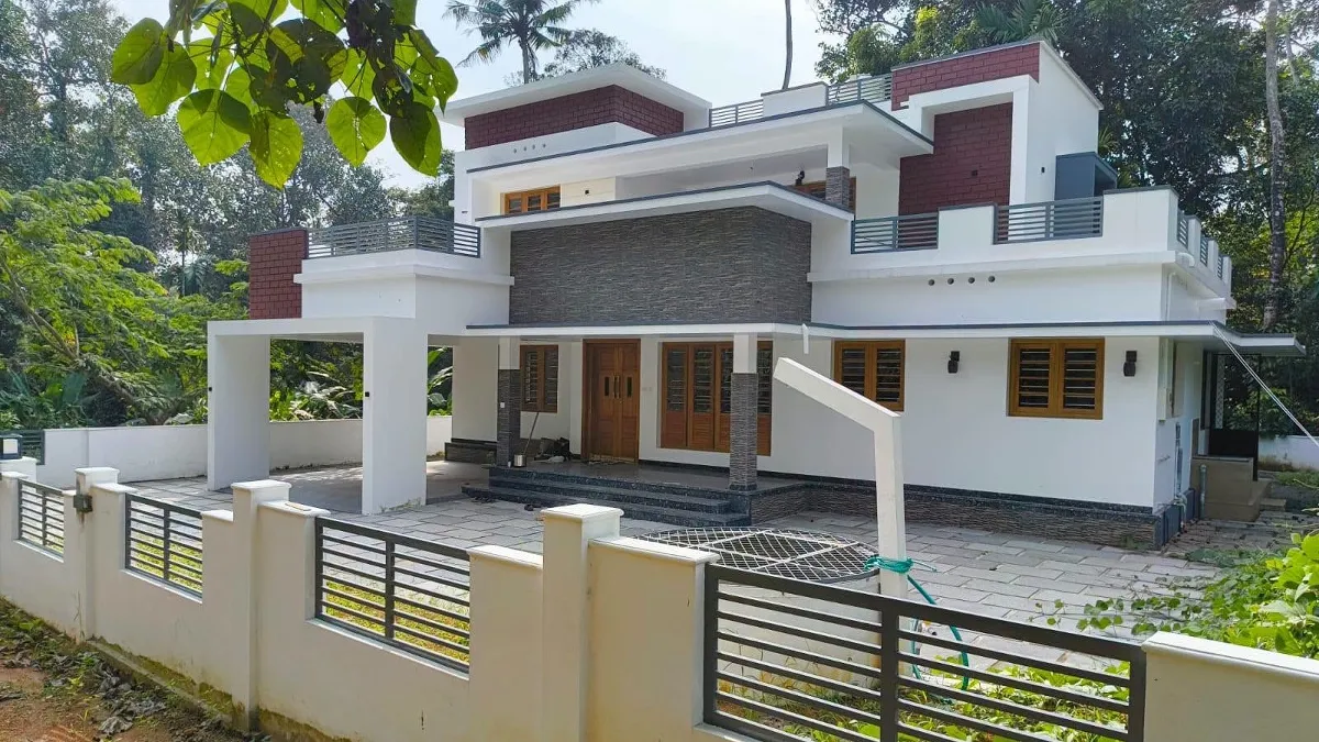 4BHK Houe for sale near Mekkadambu - Muvattupuzha