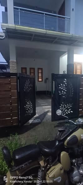 3BHK 1500 sqft house on a 4-cent plot near Brookside Club, Kolenchery for sale