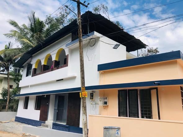 House for sale in Kolenchery