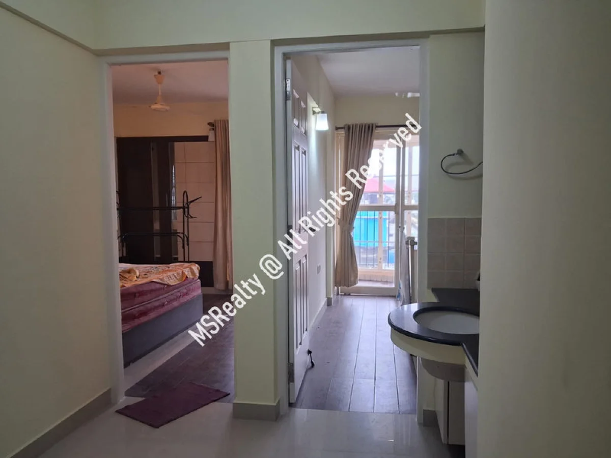 Flat for sale near Kaloor Metro Station and  L F Church Pottakuzhi image 6