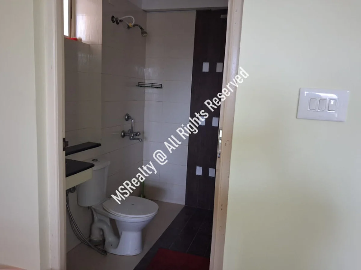 Flat for sale near Kaloor Metro Station and  L F Church Pottakuzhi image 8