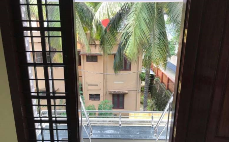 Spacious 6BHK House for Rent — Within 100m from Vellayambalam Junction Thiruvananthapuram